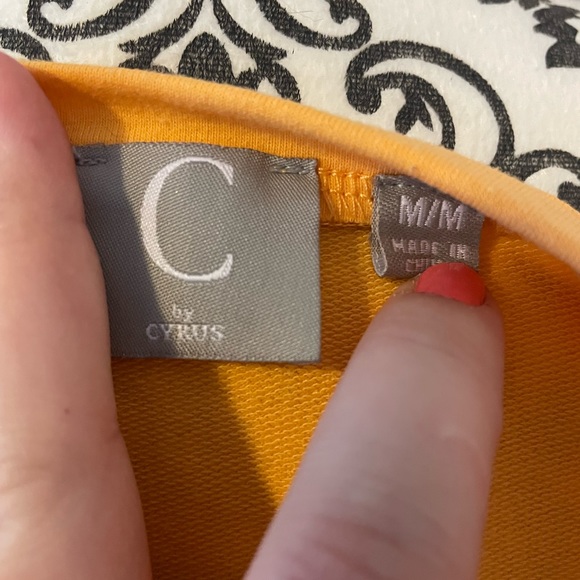 Cyrus Textured Tee - Picture 2 of 3